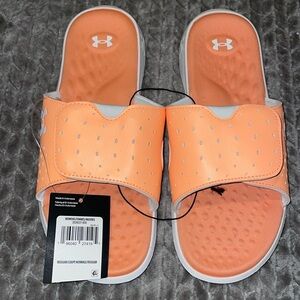 NWT Under Armour Slides/Sandals with Velcro   Size 9